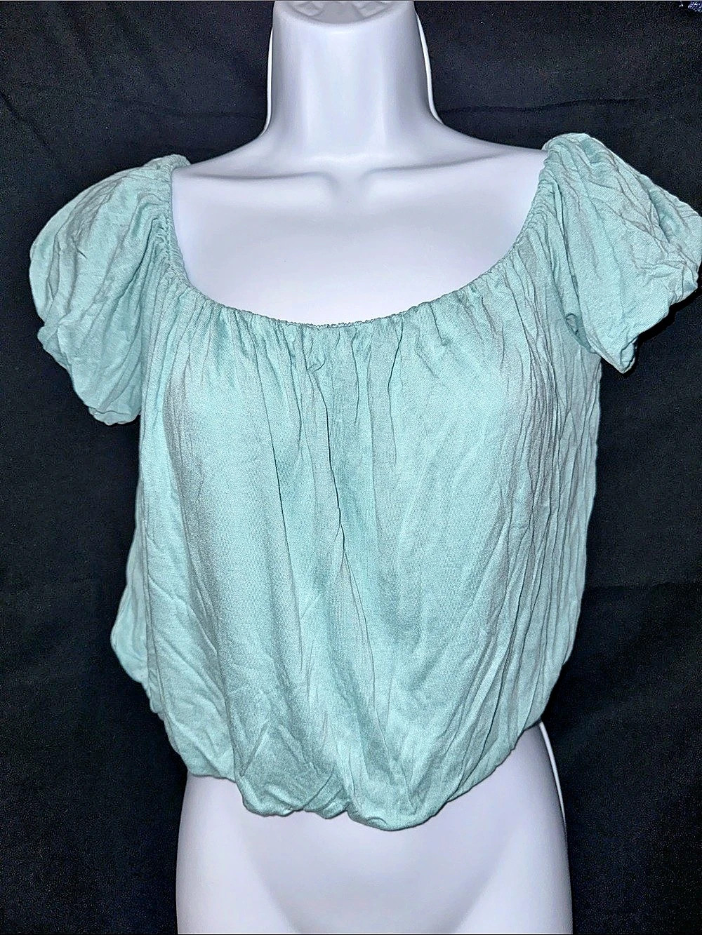 Forever 21 Puff Sleeve Crop Top in Green Size Large NWT